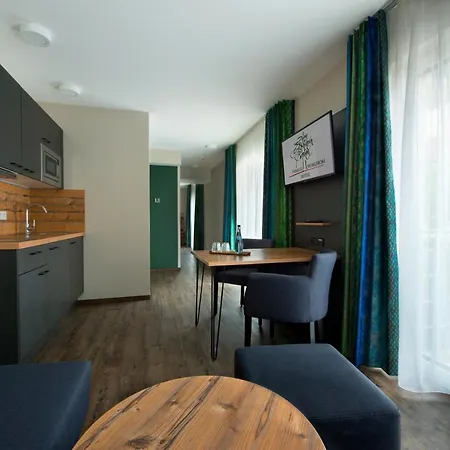 Hotel Zum Grünen Baum *