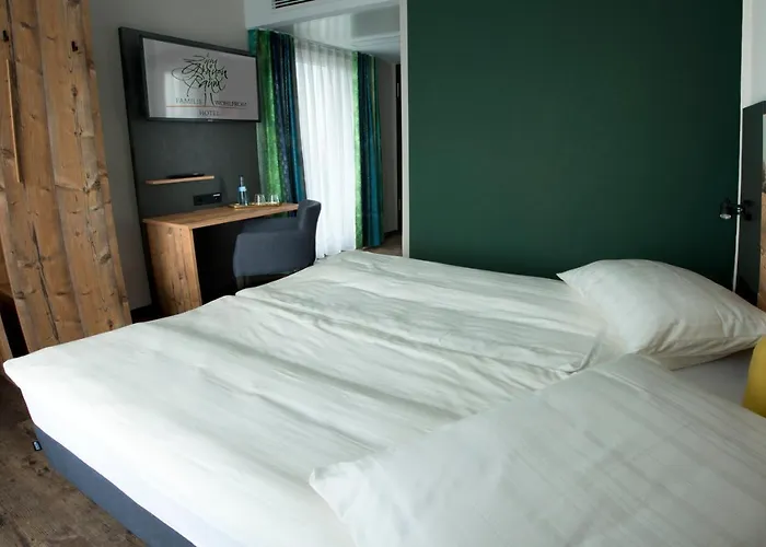 Zum Gruenen Baum فندق