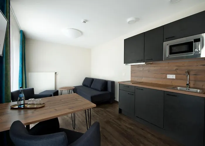 Zum Gruenen Baum فندق Pfahlheim